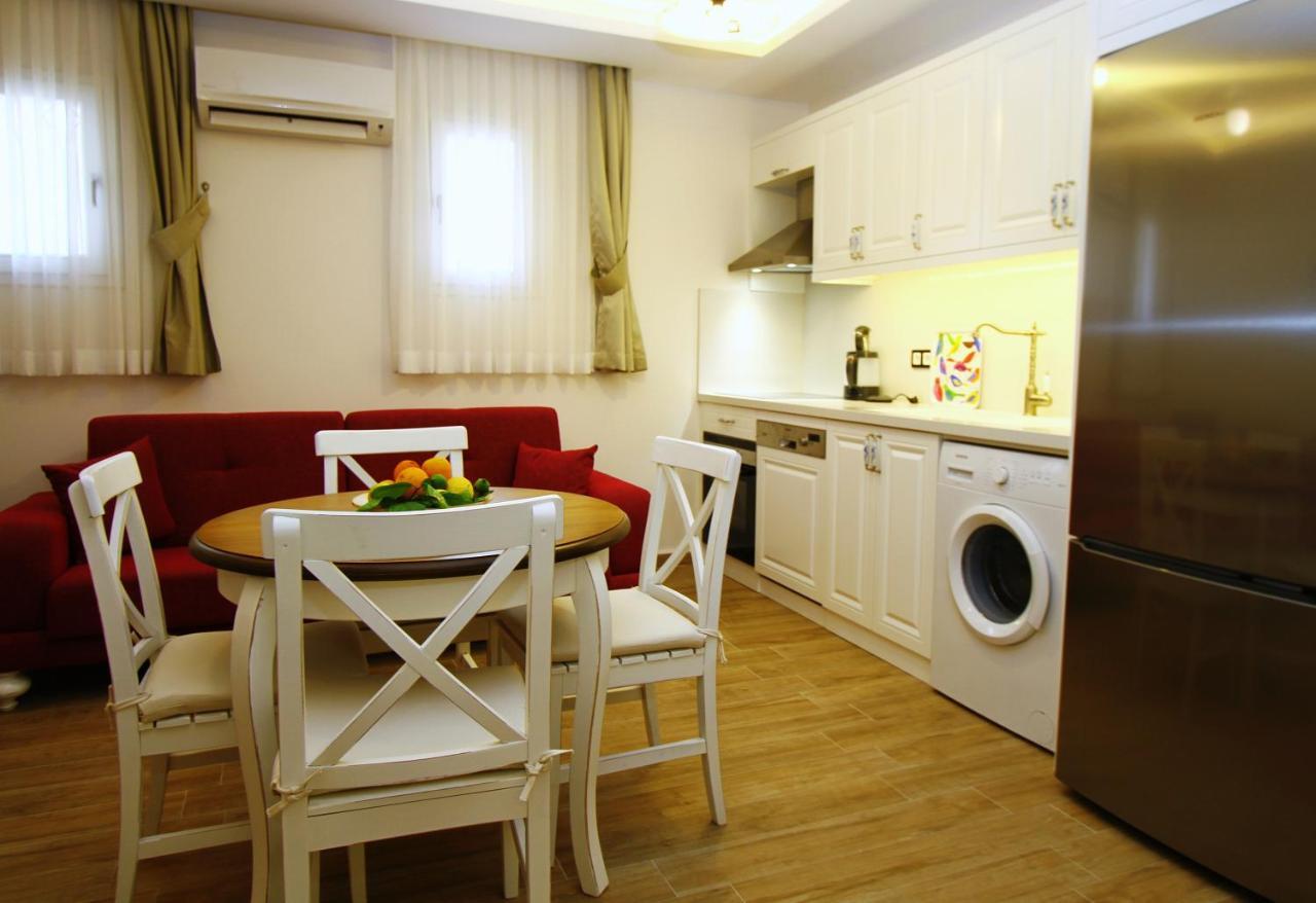 Kale Tas * Cesme